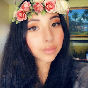 Meet your Posher, Odalis